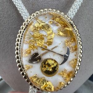 Vintage Bolo Tie Gold Tone Gold Mining Flake Lucite